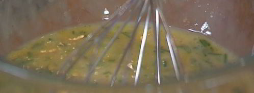 омлет с зеленым горошком, картофелем и сыром. Шаг 7