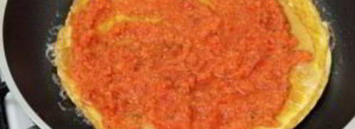 рулетики из омлета с начинкой. Шаг 6