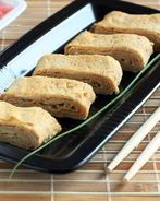 Японский омлет с соевым соусом