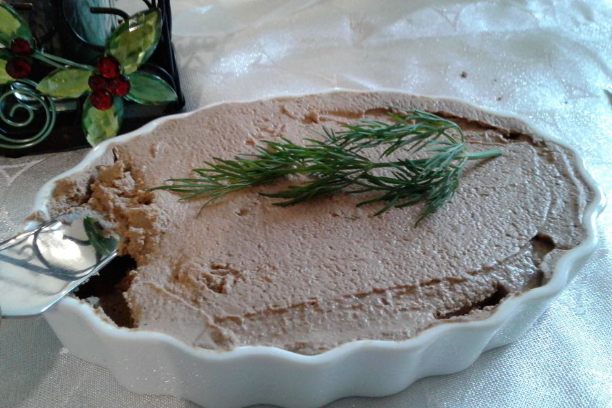 Рецепт нежного паштета из куриной печени