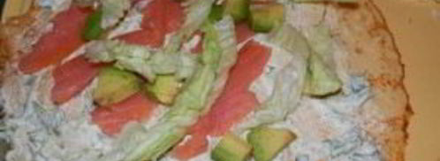 блинные роллы с семгой. Шаг 10