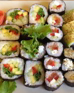 Овощной ролл с манго