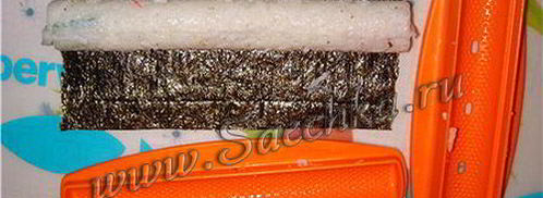 роллы калифорния с креветками и крабовым мясом. Шаг 7