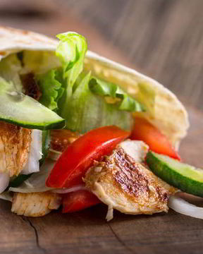 Роллы с курицей в лаваше