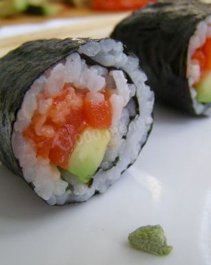 Роллы с лососем