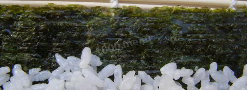 роллы с лососем. Шаг 8