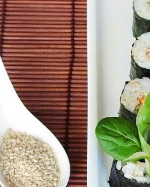 Роллы с тунцом консервированным