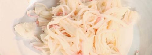 спринг-роллы с крабовыми палочками. Шаг 3