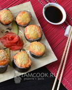 Запеченные роллы с крабовыми палочками