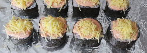 запеченные роллы с крабовыми палочками. Шаг 17