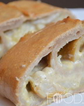 Картофельный рулет с грибами