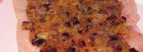 куринные рулетики с начинкой из слив. Шаг 5