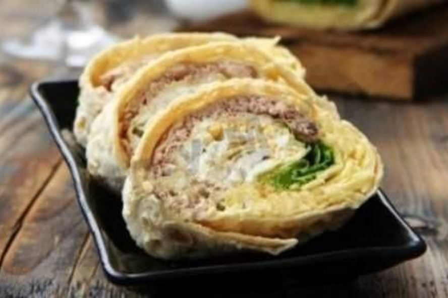 Рецепт лавашного рулета с сыром и печенью трески