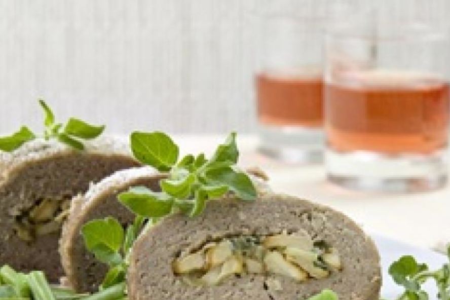 Рецепт мясного рулета с грибами