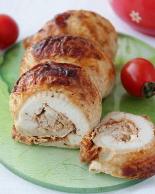Рулет из курицы с аджикой