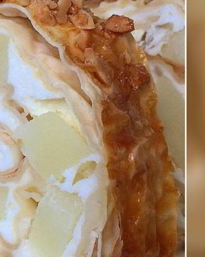 Рулет из лаваша с грушей