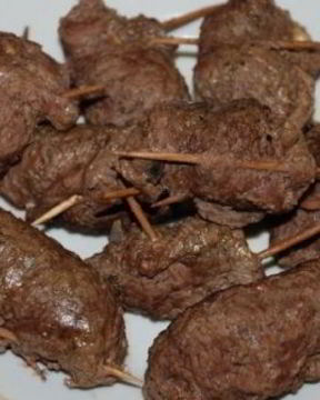 Рулетики из говядины с грибами