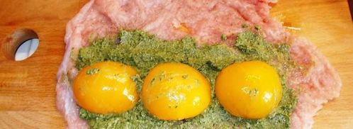 рулеты из индейки с персиками и мятным песто. Шаг 9