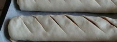 рулеты из слоеного теста с фаршем. Шаг 3