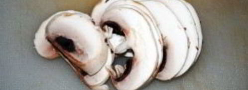 свиные рулетики с грибами и сыром. Шаг 4