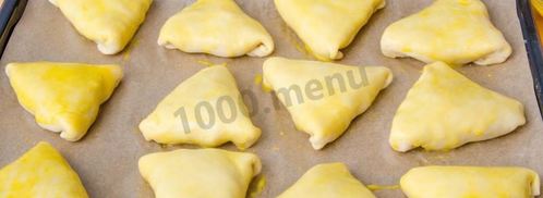 самса с курицей из слоеного теста. Шаг 18