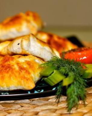 Слоеная самса с курицей