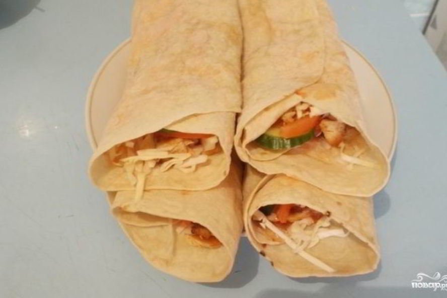 Рецепт домашней шаурмы с курицей в лаваше