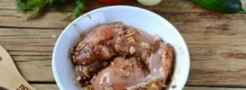 шаверма с пикантной курочкой и чесночным соусом. Шаг 4