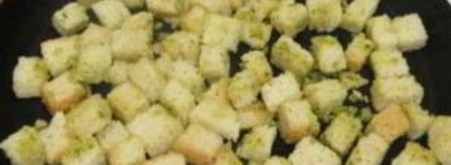 луковые сухарики к салатам и супам. Шаг 6