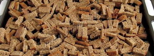 ржаные сухарики с чесноком. Шаг 4