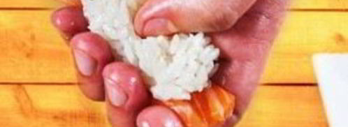 суши с лососем. Шаг 10