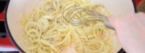 сэндвич с карамелизированным луком. Шаг 5