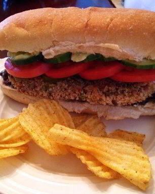 Сэндвичи с фасолевым пюре и куриным мясом