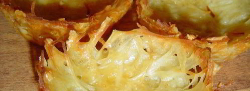 тарталетки картофельные с селедкой и икрой. Шаг 3