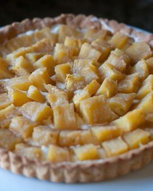 Тарталетки с ананасом и сыром