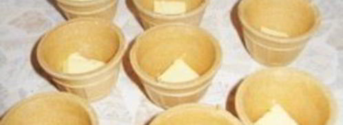 тарталетки с черной икрой. Шаг 3