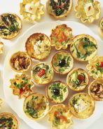 Тарталетки с икрой и зеленью