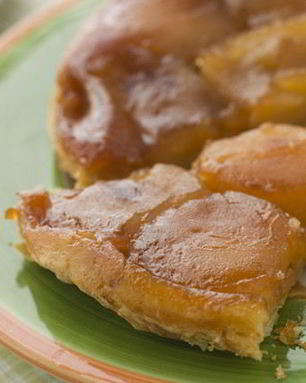 Тарталетки с хурмой и клюквой