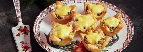 тарталетки с курицей, грибами и сыром. Шаг 12