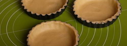 тарталетки с лимонно-лаймовым кремом и меренгой. Шаг 10