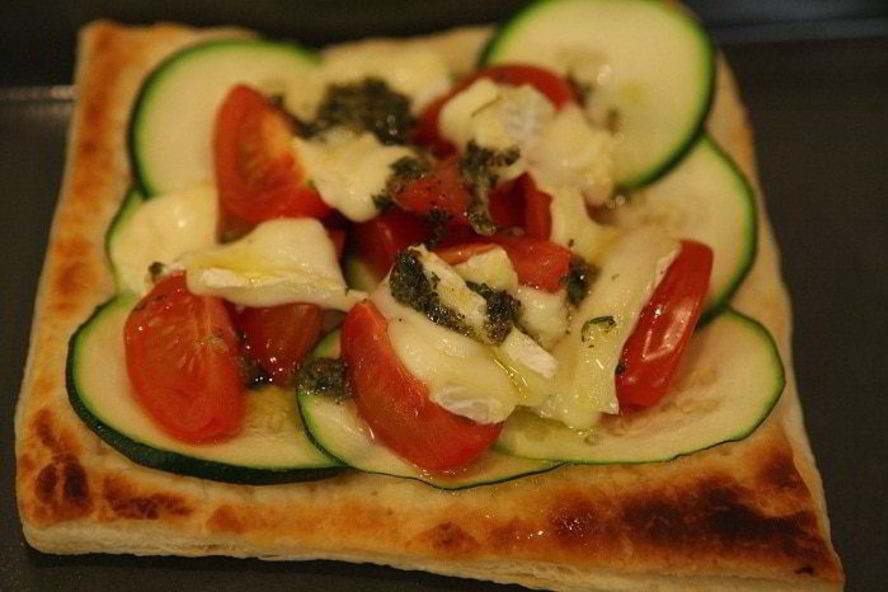 Рецепт тарталеток с цукини, помидорами и сыром бри