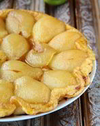 Грушевый тарт татен со слоеным тестом