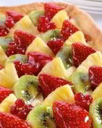 Сладкий тарт с киви, клубникой и ананасом