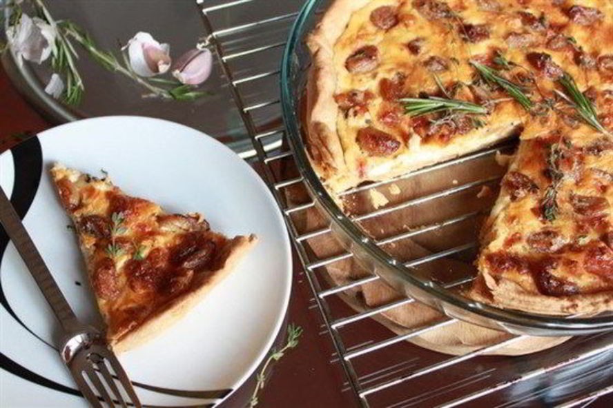 Рецепт тарта с козьим сыром и чесноком