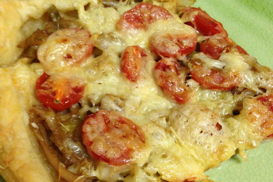 Рецепт тарта с луком порей и помидорами черри