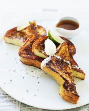 Французские тосты с чернично-лимонной начинкой