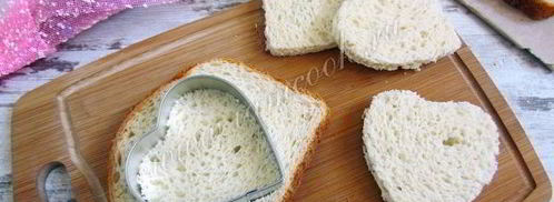 французские тосты в виде сердца. Шаг 4