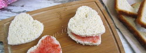 французские тосты в виде сердца. Шаг 6