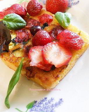 Клубничные тосты