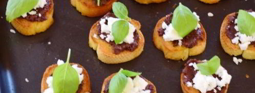 тосты с оливковой пастой и сыром фета. Шаг 10